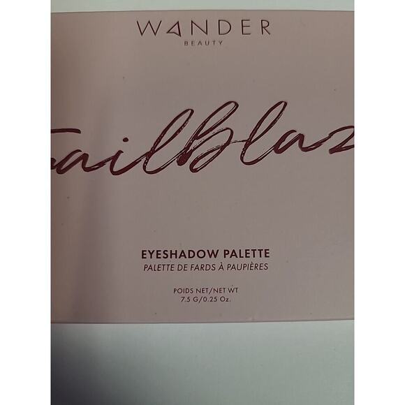 WANDER BEAUTY Trailblazer Eyeshadow Palette NEW Neutral Chartreuse Emerald Tones - Picture 2 of 8